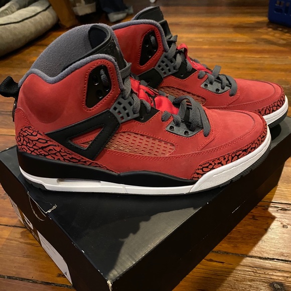 jordan spizike toro bravo